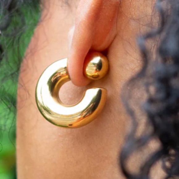 Gold Hoop Earrings 18k Gold Plated - Peter & June - Picture 7 of 7